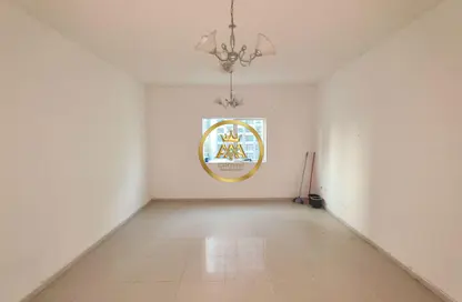 شقة - غرفة نوم - 2 حمامات للايجار في شارع التعاون الجديد - التعاون - الشارقة