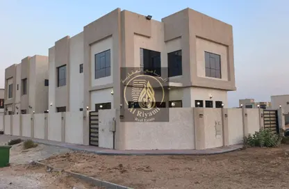 فيلا - 5 غرف نوم - 4 حمامات للايجار في مساكن كورنيش عجمان - طريق كورنيش عجمان - عجمان فيلا - 5 غرف نوم - 4 حمامات للايجار في مساكن كورنيش عجمان - طريق كورنيش عجمان - عجمان