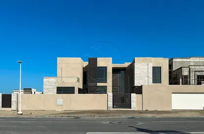 Villa - 6 Bedrooms - 7+ Bathrooms for rent in West Yas - Yas Island - Abu Dhabi