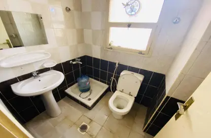 Apartment - 1 Bathroom for rent in SG Muwaileh Building - Muwaileh - Sharjah