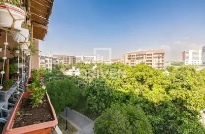 Apartment - 2 Bedrooms - 3 Bathrooms for sale in Dickens Circus 3 - Dickens Circus - Motor City - Dubai