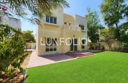 Villa - 5 Bedrooms - 5 Bathrooms for rent in Meadows 4 - Meadows - Dubai