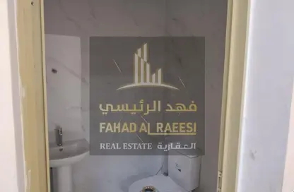 Warehouse - Studio - 2 Bathrooms for rent in Al Sajaa Industrial - Al Sajaa - Sharjah