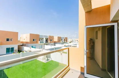 تاون هاوس - 3 غرف نوم - 4 حمامات للبيع في منازل الريف 2 - السمحة - أبوظبي