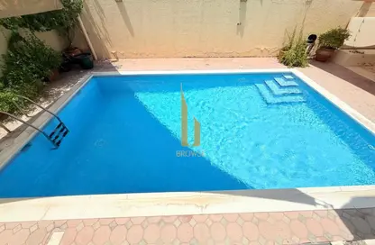 فيلا - 4 غرف نوم - 4 حمامات للايجار في فلل الجميرا 2 - جميرا 2 - الجميرا - دبي