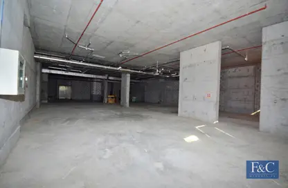 Retail - Studio - 2 Bathrooms for rent in Al Muteena Building - Al Muteena - Deira - Dubai