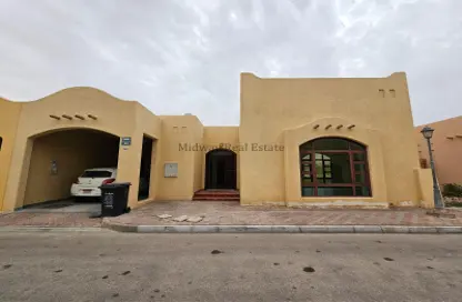 فيلا - 3 غرف نوم - 4 حمامات للايجار في قرية ساس النخيل - ساس النخيل - أبوظبي