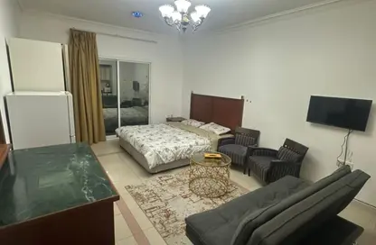 Apartment - 1 Bedroom - 1 Bathroom for rent in Ajman Corniche Road - Ajman