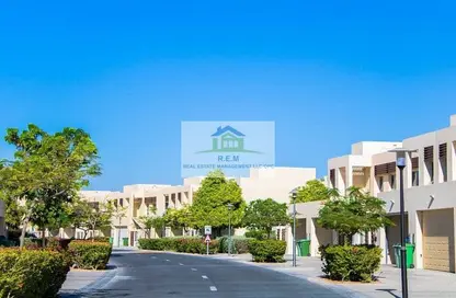شقة - 3 غرف نوم - 4 حمامات للايجار في فلل فلامنغو - ميناء العرب - راس الخيمة - رأس الخيمة