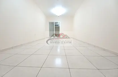 شقة - 2 غرف نوم - 2 حمامات للايجار في برج لوتاه - النهدة - الشارقة