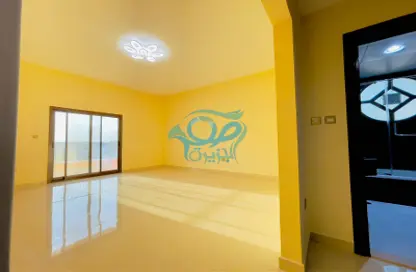 Empty Room image for: Villa - 7 Bedrooms - 7 Bathrooms for rent in Khalifa City A - Khalifa City - Abu Dhabi, Image 1