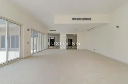 Villa - 5 Bedrooms - 6 Bathrooms for sale in Veneto - Dubai Waterfront - Dubai