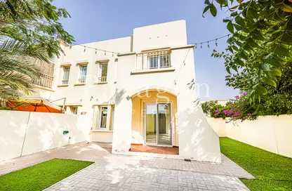 Villa - 2 Bedrooms - 3 Bathrooms for rent in Springs 8 - The Springs - Dubai