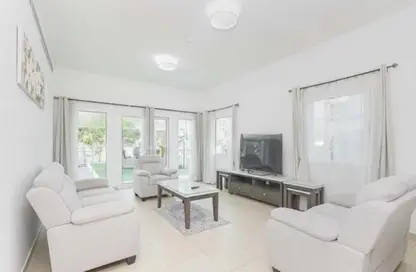 فيلا - 2 غرف نوم - 4 حمامات للايجار في 7E حي - مثلث قرية جميرا - دبي