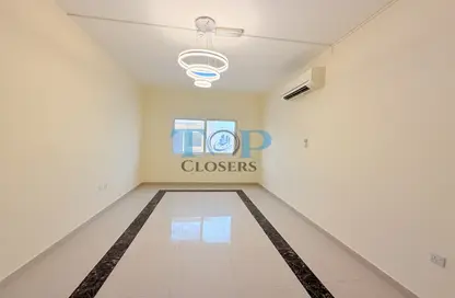 شقة - 3 غرف نوم - 3 حمامات للايجار في بيدا بن عمار - عشارج - العين