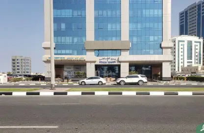 Apartment - 1 Bedroom - 2 Bathrooms for sale in Beach Tower 1 - Al Khan Lagoon - Al Khan - Sharjah