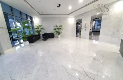 شقة - غرفة نوم - 2 حمامات للايجار في ارت جاردنز المبنى أ - آشلي هيلز - ارجان - دبي شقة - غرفة نوم - 2 حمامات للايجار في ارت جاردنز المبنى أ - آشلي هيلز - ارجان - دبي