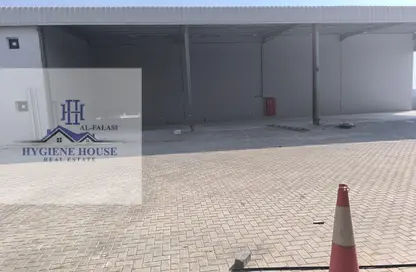 مستودع - استوديو - 2 حمامات للايجار في أم الثعوب - أم القيوين
