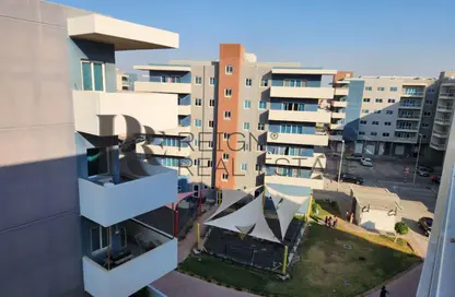 Apartment - 2 Bedrooms - 2 Bathrooms for sale in Tower 9 - Al Reef Downtown - Al Reef - Abu Dhabi