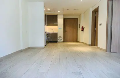 Empty Room image for: Apartment - 1 Bedroom - 1 Bathroom for rent in AZIZI Riviera - Meydan One - Meydan - Dubai, Image 1