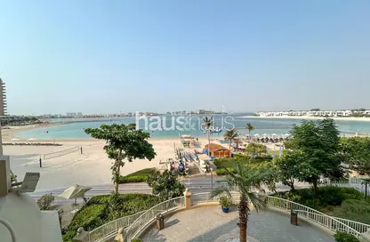 Apartment - 2 Bedrooms - 3 Bathrooms for sale in Al Nabat - Shoreline Apartments - Palm Jumeirah - Dubai