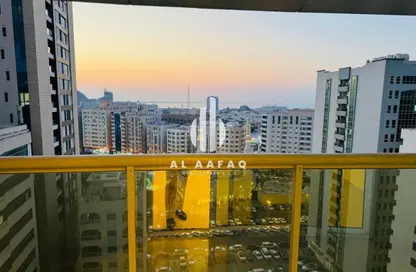 شقة - 3 غرف نوم - 4 حمامات للايجار في المجاز 3 - المجاز - الشارقة