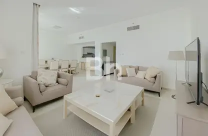 Apartment - 2 Bedrooms - 4 Bathrooms for rent in Al Bateen Residences - Jumeirah Beach Residence - Dubai