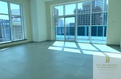 Apartment - 2 Bedrooms - 3 Bathrooms for rent in Marina Arcade Tower - Dubai Marina - Dubai