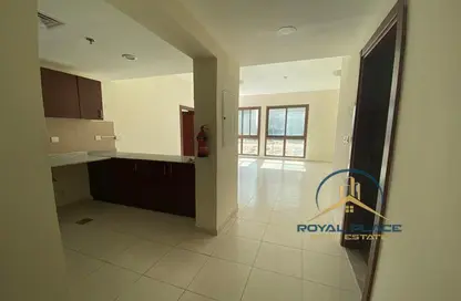 شقة - 2 غرف نوم - 3 حمامات للايجار في بارك سكوار - قرية الجميرا سركل - دبي