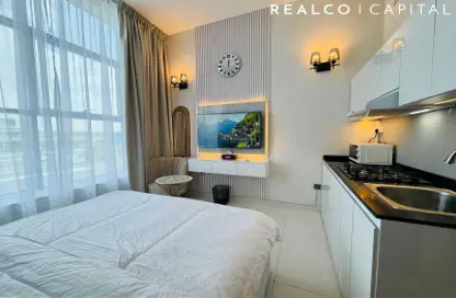 Apartment - 1 Bathroom for rent in Al Manara Building - Sheikh Zayed Road - Dubai