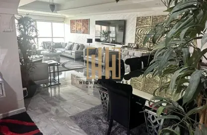 Apartment - 3 Bedrooms - 3 Bathrooms for rent in Al Anwar Tower - Al Khan Lagoon - Al Khan - Sharjah