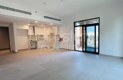 Apartment - 2 Bedrooms - 3 Bathrooms for rent in Asayel 3 - Madinat Jumeirah Living - Umm Suqeim - Dubai