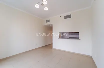 شقة - غرفة نوم - 2 حمامات للايجار في خور الجميرا 1 - (JLT) مجمع X - أبراج بحيرة الجميرا - دبي