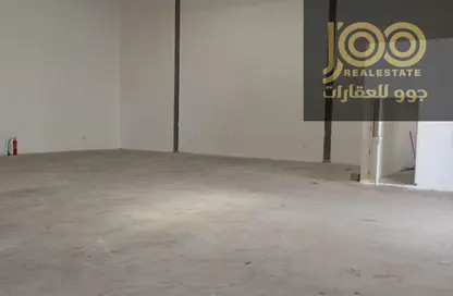 مستودع - استوديو - 1 حمام للايجار في أم الثعوب - أم القيوين