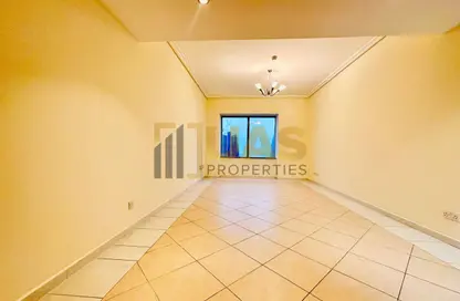 Apartment - 3 Bedrooms - 4 Bathrooms for rent in 21st Century Tower - Sheikh Zayed Road - Dubai