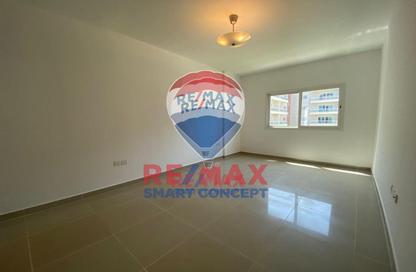 Apartment - 3 Bedrooms - 4 Bathrooms for sale in Tower 32 - Al Reef Downtown - Al Reef - Abu Dhabi