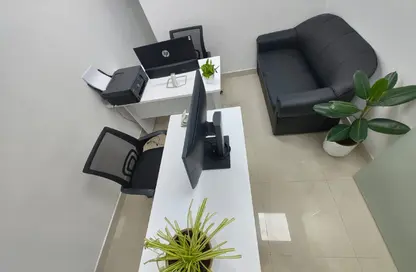 Office Space - Studio - 1 Bathroom for rent in Al Rostamani Building - Port Saeed - Deira - Dubai