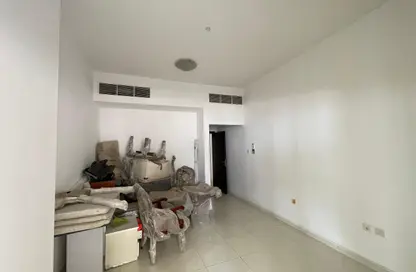 Apartment - 5 Bedrooms - 2 Bathrooms for rent in Lavender Tower - Emirates City - Ajman