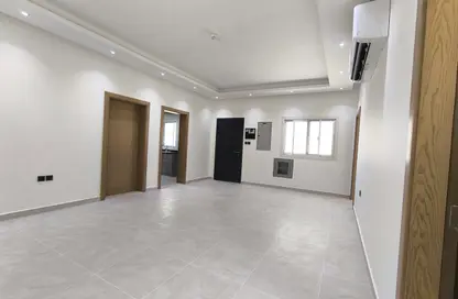 Villa - 2 Bedrooms - 4 Bathrooms for rent in Al Suyoh 1 - Al Suyoh - Sharjah