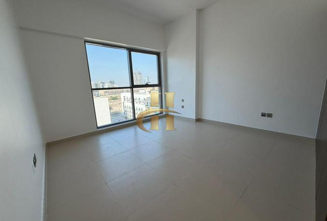 Vacant | Community View | Spacious Layout