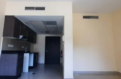 شقة - 1 حمام للايجار في برج 7 - الريف داون تاون - الريف - أبوظبي شقة - 1 حمام للايجار في برج 7 - الريف داون تاون - الريف - أبوظبي