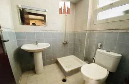 شقة - 1 حمام للايجار في طريق فاير ستاشن - مويلح - الشارقة