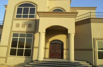 Villa - 4 Bedrooms - 5 Bathrooms for rent in Mohamed Bin Zayed City Villas - Mohamed Bin Zayed City - Abu Dhabi