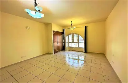 Apartment - 1 Bedroom - 2 Bathrooms for rent in Gardenia 1 - Emirates Gardens 1 - Jumeirah Village Circle - Dubai