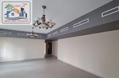 Apartment - 3 Bedrooms - 3 Bathrooms for rent in Al Taawoon Tower 2 - Al Taawoon Towers - Al Khan - Sharjah