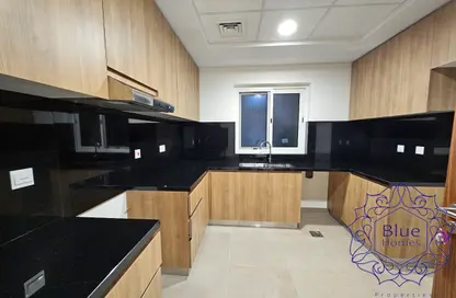 Apartment - 1 Bedroom - 2 Bathrooms for rent in Al Jadaf Building - Al Jaddaf - Dubai