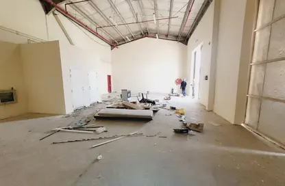 Warehouse - Studio - 1 Bathroom for rent in Al Sajaa Industrial - Al Sajaa - Sharjah