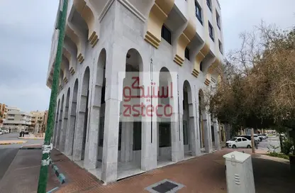 Bulk Rent Unit - Studio - 2 Bathrooms for rent in Central District - Al Ain