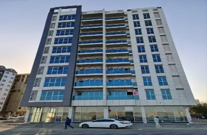 شقة - 2 غرف نوم - 3 حمامات للايجار في كورنيش الفجيرة - الفجيرة