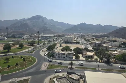شقة - غرفة نوم - 2 حمامات للبيع في خورفكان - الشارقة